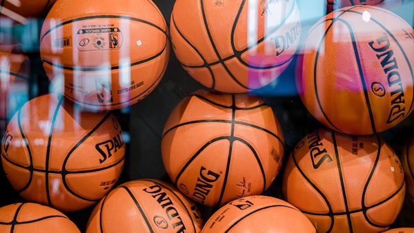 2026世界杯门将神扑救多角度慢动作分析 - 门将飞身扑救