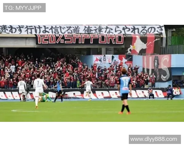 世界杯历史冷门里昂逆转国米引爆全场激情瞬间