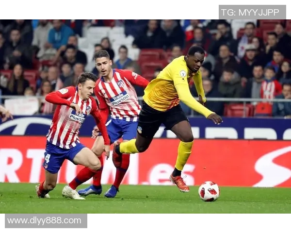 西甲激战曼联逆转拜仁绝杀瞬间引发争议判罚全场沸腾